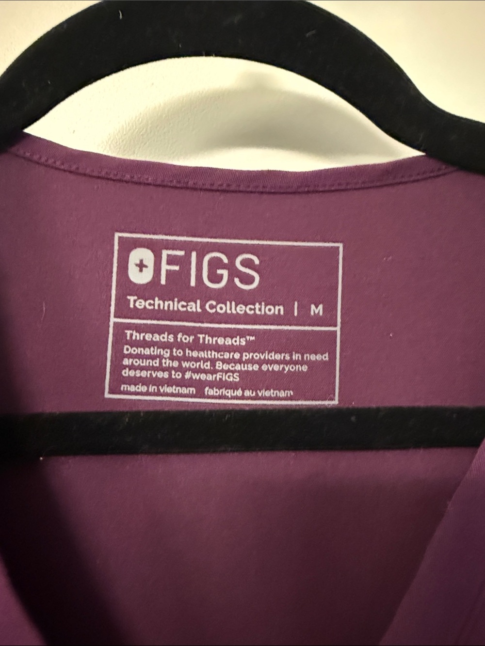 LIKE NEW Figs Deep Purple Scrub Set - Picture 6 of 8